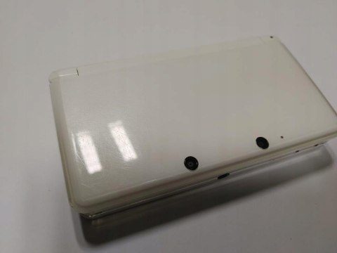 KONSOLA NINTENDO 3DS BIAŁA + ŁADOWARKA + RYSIK + KARTA PAMIĘCI + ETUI + ŁAD KONSOLA NINTENDO 3DS BIAŁA + ŁADOWARKA + RYSIK + KARTA PAMIĘCI + ETUI + ŁAD