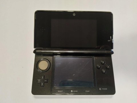 KONSOLA NINTENDO 3DS CZARNA + ŁADOWARKA + RYSIK + KARTA PAMIĘCI + ŁAD KONSOLA NINTENDO 3DS CZARNA + ŁADOWARKA + RYSIK + KARTA PAMIĘCI + ŁAD