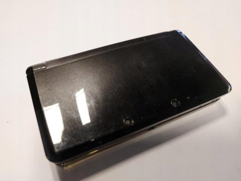 KONSOLA NINTENDO 3DS CZARNA + ŁADOWARKA + RYSIK + KARTA PAMIĘCI + ŁAD KONSOLA NINTENDO 3DS CZARNA + ŁADOWARKA + RYSIK + KARTA PAMIĘCI + ŁAD