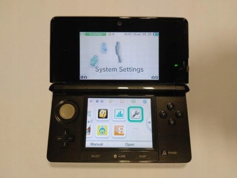KONSOLA NINTENDO 3DS CZARNA + RYSIK + ŁAD + DOCK + PUD SOFT 2.2.0 KONSOLA NINTENDO 3DS CZARNA + RYSIK + ŁAD + DOCK + PUD SOFT 2.2.0