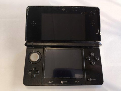 KONSOLA NINTENDO 3DS CZARNA + RYSIK + ŁADOWARKA + NEW SUPER MARIO BROS 2 KONSOLA NINTENDO 3DS CZARNA + RYSIK + ŁADOWARKA + NEW SUPER MARIO BROS 2