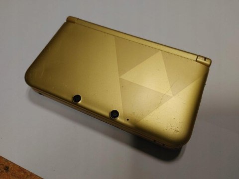 KONSOLA NINTENDO 3DS XL A LINK BETWEEN WORLDS LIMITED EDITION KONSOLA NINTENDO 3DS XL A LINK BETWEEN WORLDS LIMITED EDITION